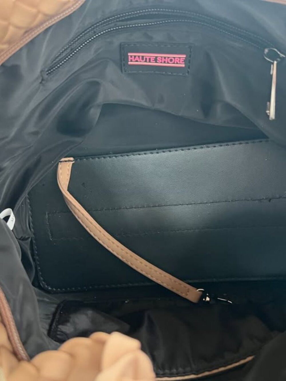 NWOT Haute Shores Metalic Tote/Crossbody - Picture 4 of 5